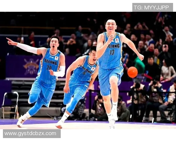 CBA激战四川队迎战首钢队双方争夺季后赛名额的关键之战 CBA激战四川队迎战首钢队双方争夺季后赛名额的关键之战