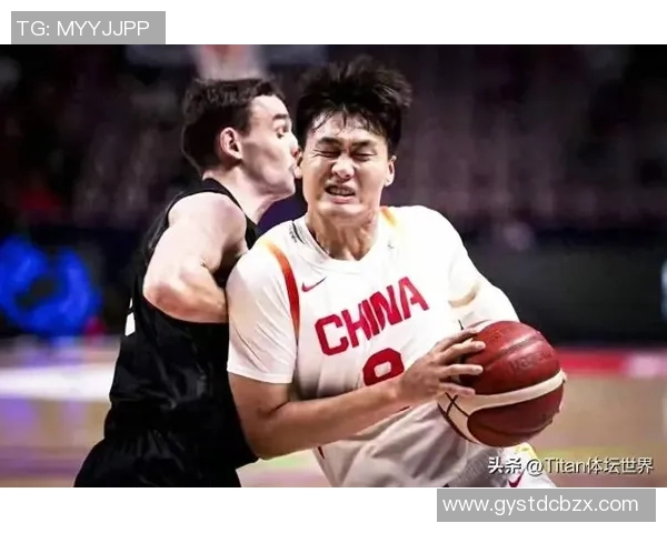 中国男篮迎战澳洲联队全力争胜展现团队实力与拼搏精神