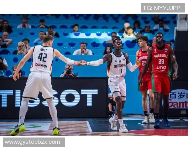 俄罗斯男篮与芬兰队激战正酣谁能在这场较量中笑到最后 俄罗斯男篮与芬兰队激战正酣谁能在这场较量中笑到最后