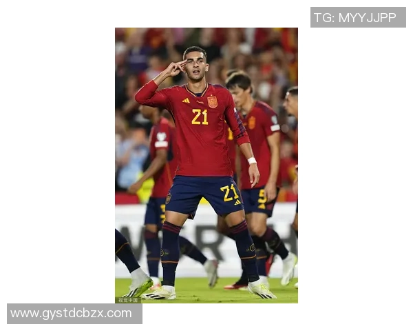 八一男足迎战上海申花力争主场胜利展现球队斗志与实力 八一男足迎战上海申花力争主场胜利展现球队斗志与实力